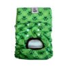 Vista frontal del pañal reutilizable para perrito, modelo Huellita Verde, con estampado de huellitas oscuras en diferentes tamaños sobre fondo verde brillante